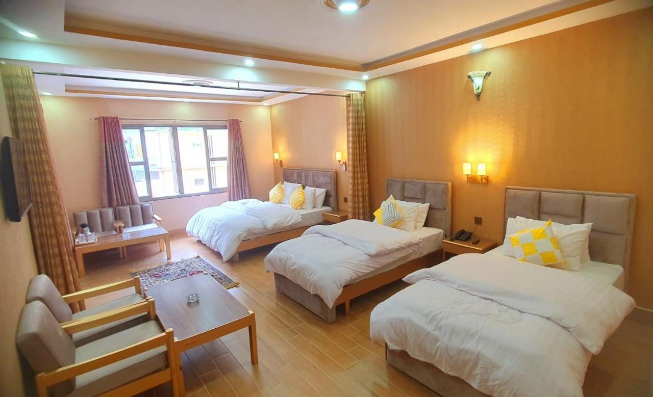 Royal Hotel 나란 외부 사진